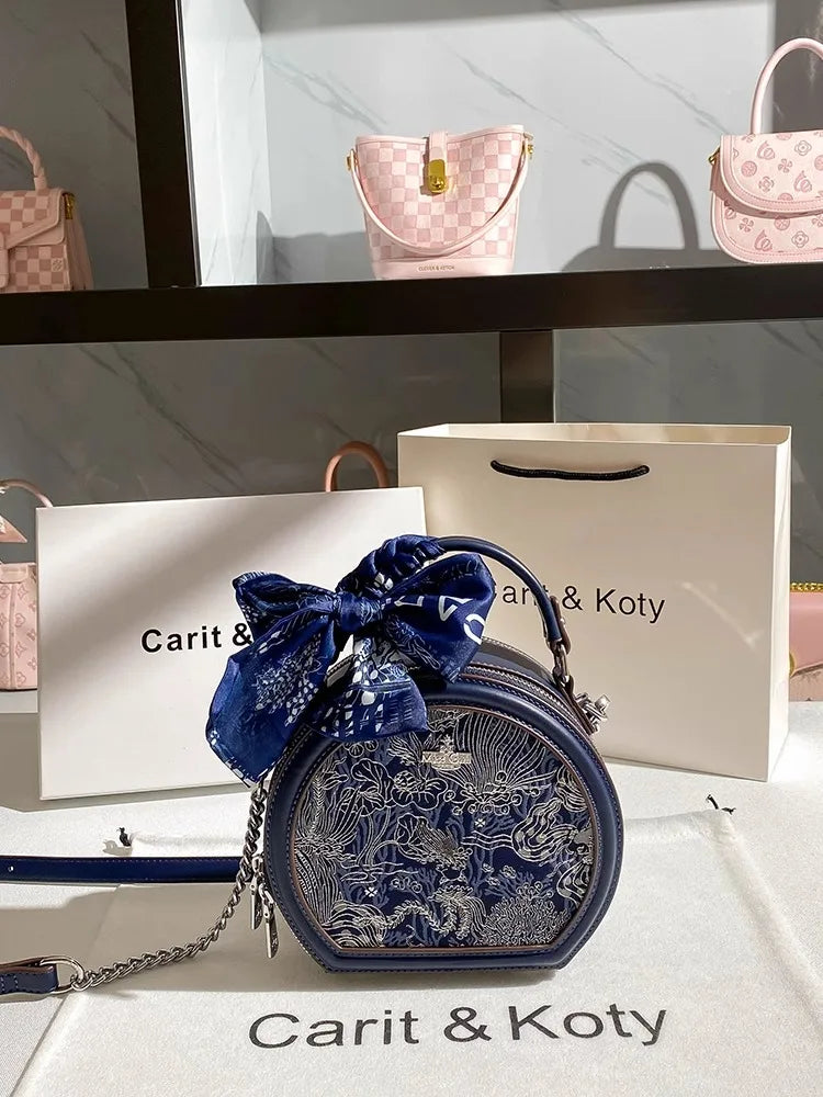 Mini Sac Rond Brodé – Bleu Élégant