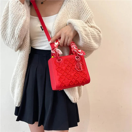 Sac à Main Monogramme Rose – Élégant & Polyvalent