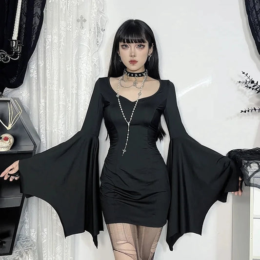 Robe Gothique à Manches Chauve-Souris