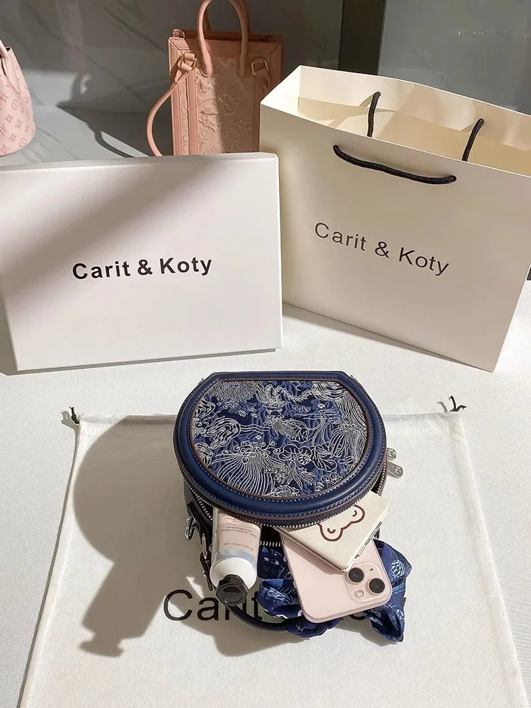 Mini Sac Rond Brodé – Bleu Élégant