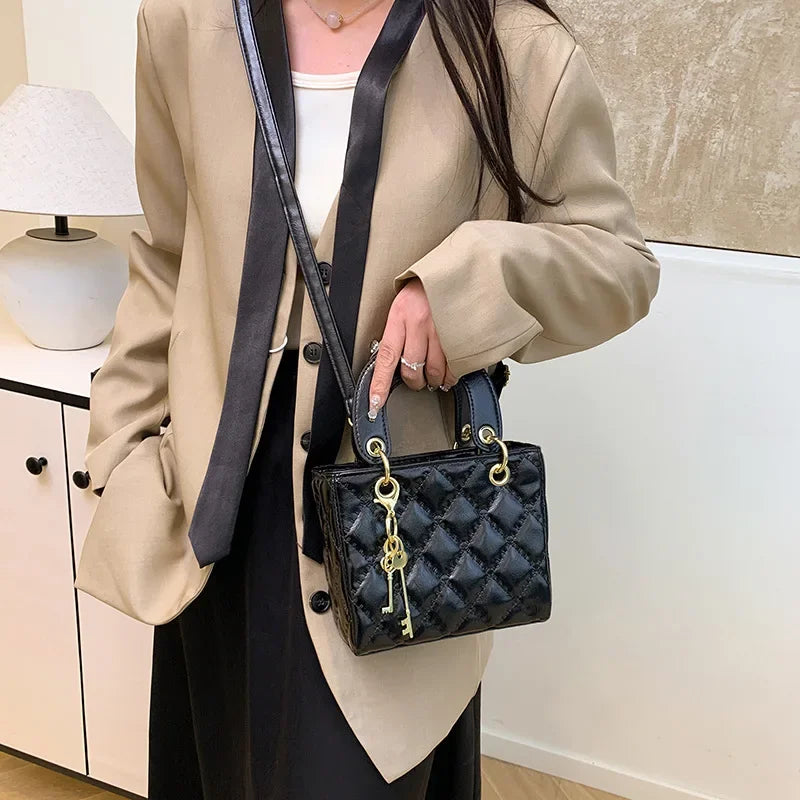 Mini Sac Matelassé Élégant – Blanc Classy